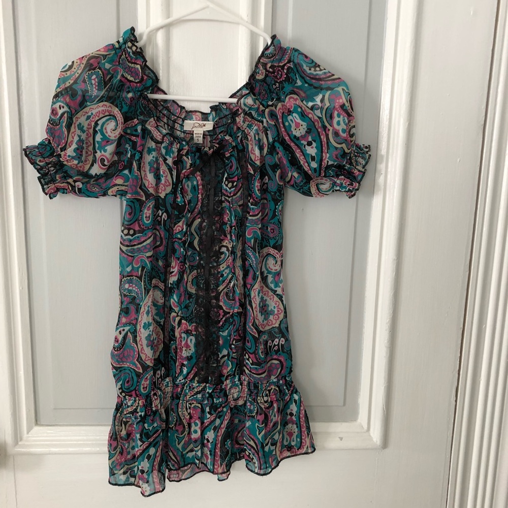 NWOT Grane paisley print blouse top shirt with puff sleeves size small